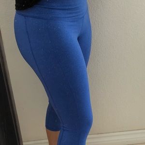 Mid rise Compression Crop Leggings